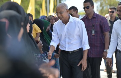 ކޮމަންޑޫން އެދުނު ގޮތަށް ކުޑަފަރުގައި އެއާޕޯޓް އަޅަން ރައީސް ވައުދުވެވަޑައިގެންފި