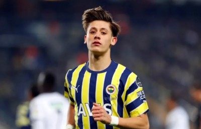 ބާސާއާ ވާދަކޮށް "ތުރުކީގެ މެސީ" ގެ ސޮއި ރެއާލުން ހޯދައިފި