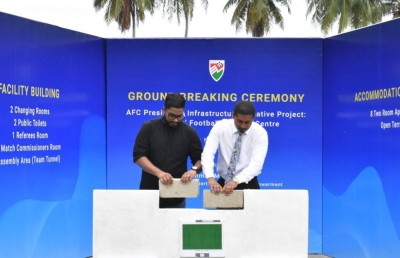 ކުލަބުތަކާއި ފުޓުބޯޅަ ހަލާކުވެއްޖެ، ޒިންމާ ނަގާނެ ބަޔަކު ނެތް!