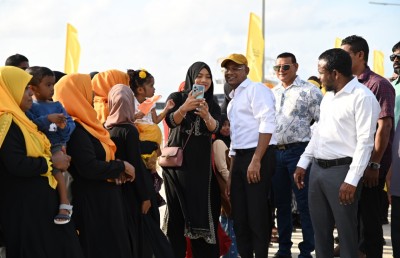ސިޔާސީއެއް ނޫން، މި ރަށްރަށުން ބޭނުމީ އަސާސީ ހިދުމަތްތައް!