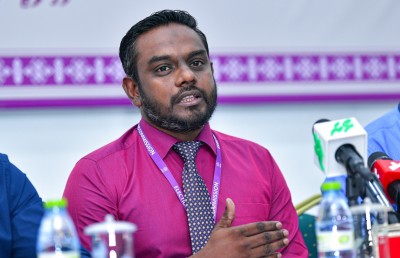 އީސީގެ ނައިބު ރައީސް އަކްރަމް ވަކިކުރަން ކޮމިޓީން ފާސްކޮށްފި
