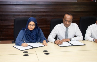 އެއާޕޯޓް އަޅާ ތިން ރަށެއްގެ ބިން ހިއްކަން 654 މިލިއަން ރުފިޔާގެ މަޝްރޫއު ހަވާލުކޮށްފި