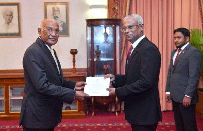 ހެލްތު މިނިސްޓަރު ނަސީމަށް މަޖިލީހުން ރުހުންދީފި