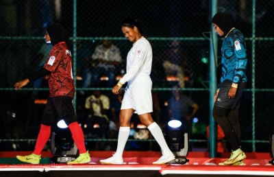 މީޑިއާ އާއި ކޯޗުންގެ ޓީމު ކުޅުނު ހާއްސަ މެޗާ އެކު ކްލަބް މޯލްޑިވްސް ކަޕް ފަށައިފި