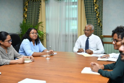 ސަރުކާރުގެ އެއްވެސް އޮފިޝަލަކު އޭސީސީއަށް ނުފޫޒު ނުފޯރުވާތި: ރައީސް
