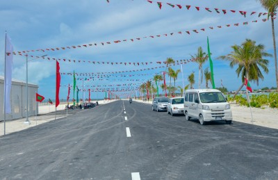 ދަތުރުވެރިން މެނޭޖު ކުރެވޭވަރަށް ވެހިކަލްތައް އެބަހުރި: ހޯރަފުށި ކައުންސިލް