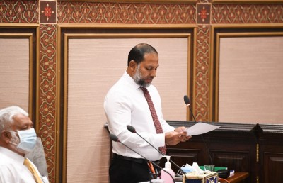 އަޅުގަނޑު މި ހުރީ ދޫދޭކަށް ނޫން: އިމްރާން