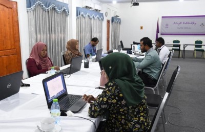 އިދާރާތަކުގެ އޮފިޝަލުންނަށް އިންޑިއާއިން ހިންގާ ތަމްރީނު ޕްރޮގްރާމްތަކެއް ފަށައިފި