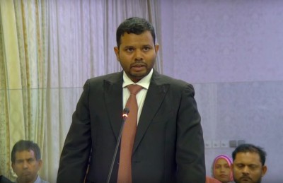 ކްރިކް ރިޒާގެ ރިޝްވަތު ދައުވާ މި ނިމުނީ؟