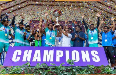 ބަނޑޮހުން ވިދިވިދިގެން ހަތަރުވަނަ ފަހަރަށް ރިސޯޓް ވޮލީބޯޅަ ޗެމްޕިއަންސް ލީގު ތަށި އުފުލާލައިފި