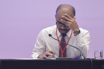 ހަރަދުކުޑަކުރަން ދަތުރުތައް ހުއްޓާލައި އާ މުވައްޒަފުން ނުނަގަން އަންގައިފި