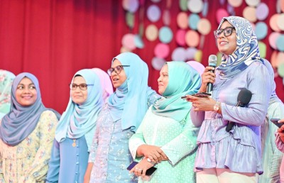 މުސާރަ އަށް ހެޔޮ ބަދަލެއް އަޔަސް، ޓީޗަރުންގެ މައްސަލަ ހައްލެއް ނުވޭ!