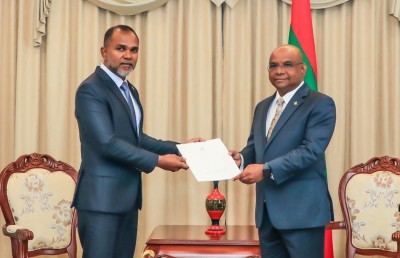 ރާއްޖޭގައި ހުންނަ ރަޝިއާގެ އޮނަރަރީ ކޮންސުލްއަކަށް ވިޔަފާރިވެރިޔާ އަލީ ފައުޒީ