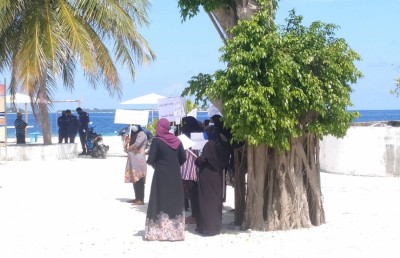 ރައްޔިތުން ރުޅިގަދަވުމުން ދަރަވަންދޫ ގެސްޓު ހައުސްތައް އަނެއްކާ ވެސް ބަންދުކޮށްފި