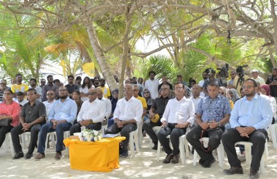 ވަނގާރު ރިސޯޓަކަށް ހެދުން ހުއްޓާލައި ތުރާކުނު ރައްޔިތުންނަށް ދެނީ