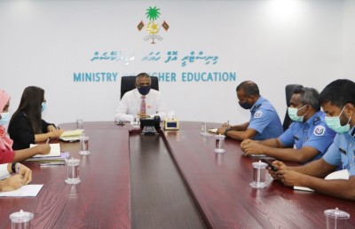 ފައިސާއަށް އެސައިންމަންޓް ހަދައިދޭ އިޝްތިހާރު ހުއްޓުވަން ފުލުހުންނާ އެކު މަޝްވަރާކޮށްފި