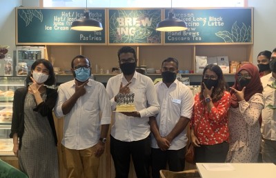 އިވުމުން މަހުރޫމް ވެފައިވާ މީހުންނަށް ކޮފީ ޝްރަބުން "ސައިލެންޓް ކޮފީ"