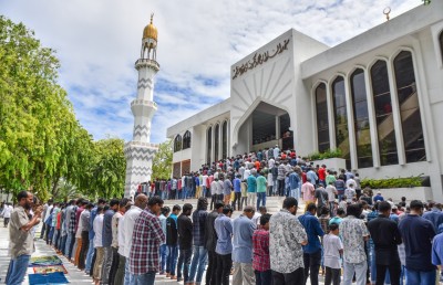 އިސްލާމީ އުސޫލުތައް ނުދަންނަ މީހުންގެ ސަބަބުން އަންހެނުންނަށް ލިބޭ ކެކުޅުން ގިނަ: ޚުތުބާ