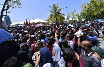 ހިލޭ ބަހާ ގޯތީގައި މުޅި އާބާދީ ހިޔާވަހިކުރެވޭ!