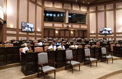 އެއާޕޯޓް މަދުކަމުގެ ޝަކުވާތަކާ މެދު ނަޝީދު ނުރުހުންފާޅުކުރައްވައިފި