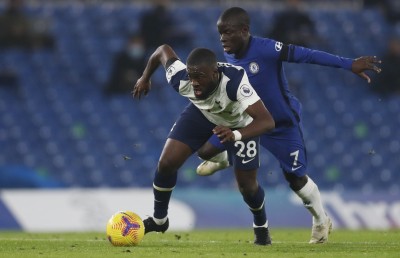 ޓޮޓެންހަމް އެއް ވަނަ އަށް، ޔުނައިޓެޑަށް މުހިއްމު މޮޅެއް