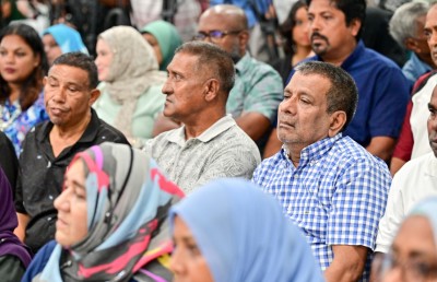 ރައީސްގެ ސިއްހީ ކަންކަމާއި އުމުރުފުޅަށް ނަޝީދުގެ މަލާމާތާއި ހަޖޫ ޖެހުން!