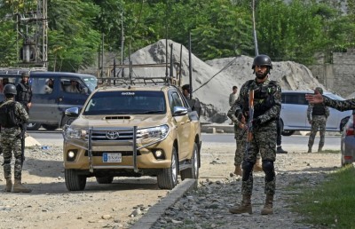 ޕާކިސްތާނުގައި ބޮމެއް ގޮއްވާލައި 44 މީހުން މަރާލައިފި