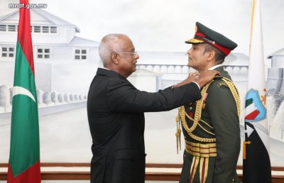 ލެފްޓިނެންޓް ޖެނެރަލްގެ ރޭންކް ލިބިވަޑައިގަތް ދެވަނަ ބޭފުޅަށް ޑިފެންސް ޗީފް ޝަމާލް