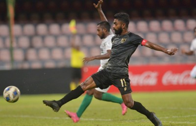 އީގަލްސް ފަސޭހަ ކަމާއެކު ގްރީން ބަލިކޮށްފި