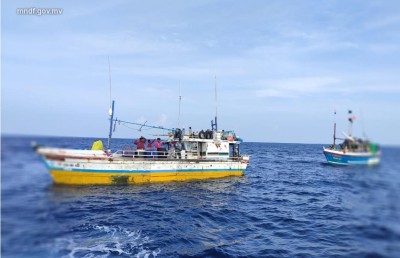 ތޫފާނުގައި ހާލުގައި ޖެހިގެން ލަންކާގެ ދެ ބޯޓެއް ރާއްޖެއަށް