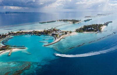 ކްރޮސްރޯޑްގައި ހަދާ ތިން ވަނަ ރިސޯޓް ނޮވެމްބަރުގައި ހުޅުވަނީ