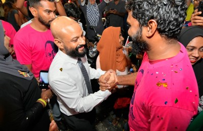 އެމްއާރުއެމްގެ ގާނޫނީ ސުވާލާ ހެދި ފާރިސް 1،500 ސޮއި ހޯދަނީ