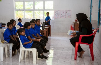 ހަތަރު އަހަރުގެ ޑިގްރީއެއް ނެތް މީހުންނަށް ޓީޗަރަކަށް ނުވެވޭ ގޮތް ހަދައިފި