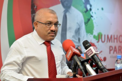 ޖިހާދުގެ އަތުން ރެހެންދި ފްލެޓުގެ ކުލީގެ ގޮތުގައި އެއް މިލިއަން ހޯދަން ސަރުކާރުން ކޯޓަށް!