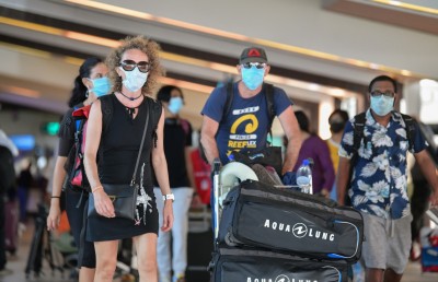 ޓޫރިސްޓުން އަންނަ ގައުމުތަކަށް ބޮޑު ބަދަލެއް!