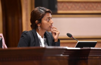އީވާއަށް ބިރުދެއްކި ކަމަށް ބުނާ މީހާގެ ފޯނު ހިފެހެއްޓުމަށް ފަހު ދޫކޮށްލައިފި