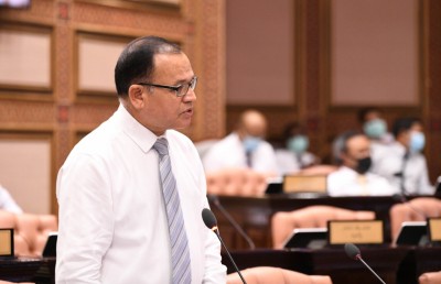 އިންްސާފު ލަސްވާތީ އާދަމް ޝަރީފް ހުށަހެޅުއްވި މައްސަލަ ބަލައެއް ނުގަތް
