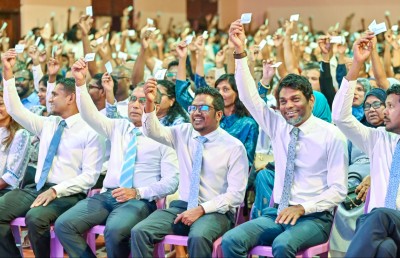 އަޅުގަނޑުގެ ފުރިހަމަ ތާއީދު ޑިމޮކްރެޓްސްގެ ކެންޑިޑޭޓް އިލްޔާސަށް އެބައޮތް: އަމްރު