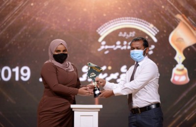 ހަތަރު ދާއިރާއަކުން ނޫސްވެރިކަމުގެ އެވޯޑު "މިހާރު" އަށް