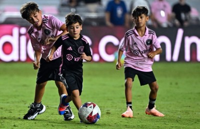 ގަދަ 16 އާއެކު މެސީގެ "ވަކަންޑާ ފޮރެވާ" ސެލެބްރޭޝަން