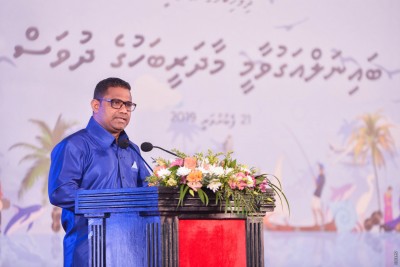 ދިވެހި ބަހުގެ ސިޔާސަތެއް އެކުލަވާލައި، އާންމުންގެ ހިޔާލަށް ހުޅުވާލައިފި