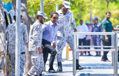 ޔާމީނަށް ވަކީލުންގެ ބައްދަލުވުން ނުދޭ ކަމަށް ބުނެ އުޅެނީ ޝަރީއަތަށް ނުފޫޒު ފޯރުވަން: ހޯމް މިނިސްޓްރީ
