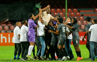ޝީލްޑާ އެކު އީގަލްސް އަށް އިތުބާރު ލިބިއްޖެ: މޯހަން