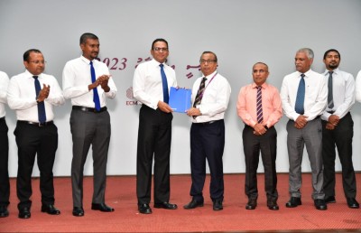 އިންތިހާބުގައި ވާދަކުރައްވަން ނާޒިމް ފޯމު ހުށަހަޅުއްވައިފި