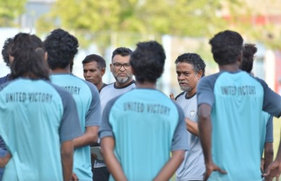 ބޭނުންވާ ސްޓައިލަށް މާޒިޔާ ލައްވައި ކުޅުވޭނެ: ނިޒާމްބެ