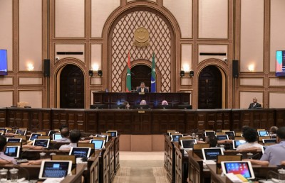 ކޮރޯނާވައިރަހުގެ ބަހުސް: ޒުވާބާއި ތުހުމަތާއި ޖޯކުޖެހުން!