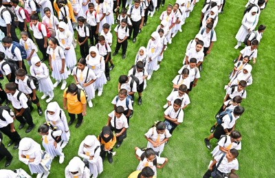 ބޮޑު ޗުއްޓީއަށް ފަހު، 84،000 ކުދިންނާ އެކު ދިރާސީ އާ އަހަރުގެ ކިޔެވުން ފަށައިފި