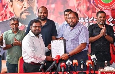 މަހްމޫދު ޝައުގީ ޖޭޕީއަށް ސޮއިކުރައްވައިފި