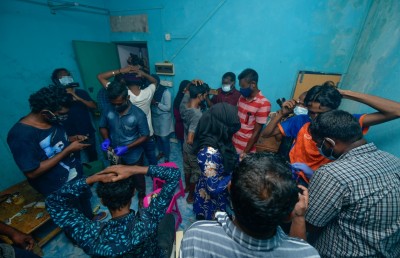 ރާއްޖޭގައި ޑްރަގްސް ބޭނުންކުރާ ބިދޭސީން ވަނީ އިތުރު، 60 މީހުން ޑީޕޯޓުކުރަނީ