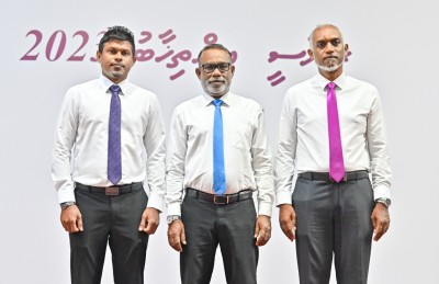 ފޯމު ހުށަހެޅުމާއެކު މުއިއްޒަށް ޕީޕީއެމް/ޕީއެންސީ ލީޑަޝިޕުން މަރުހަބާ ކިޔައިފި